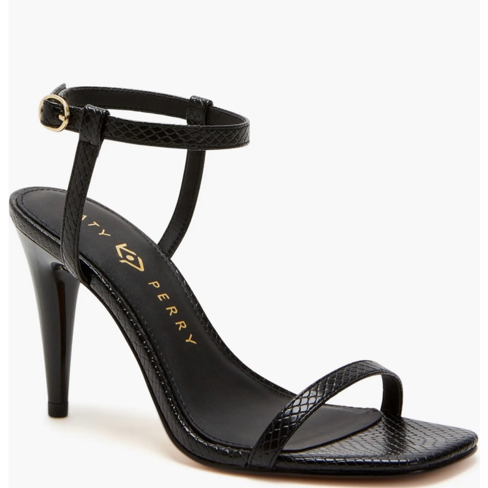 The Vivvian Sandal (New)